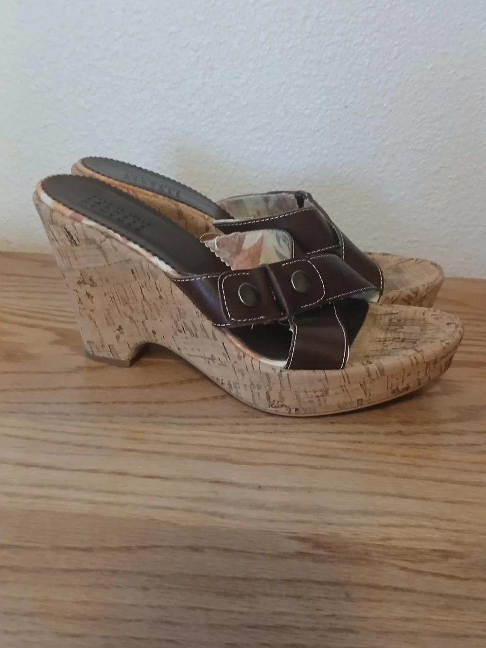 Vintage Barneys New York Leather Cork Wedges Made In Italy 40